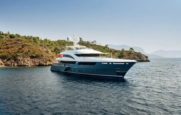How to Choose a Yacht for Charter